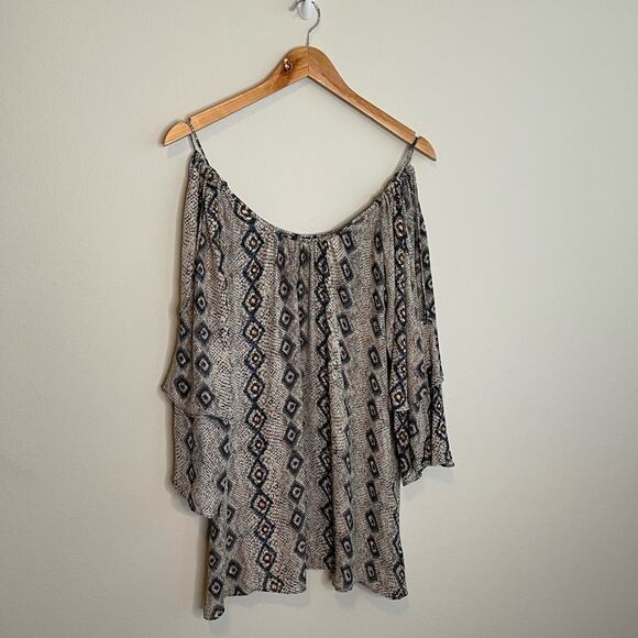 Parker Silk Cold Shoulder Flutter Sleeve Tunic Top - Picture 4 of 11